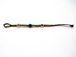 Bracelet en macramé et perles vert